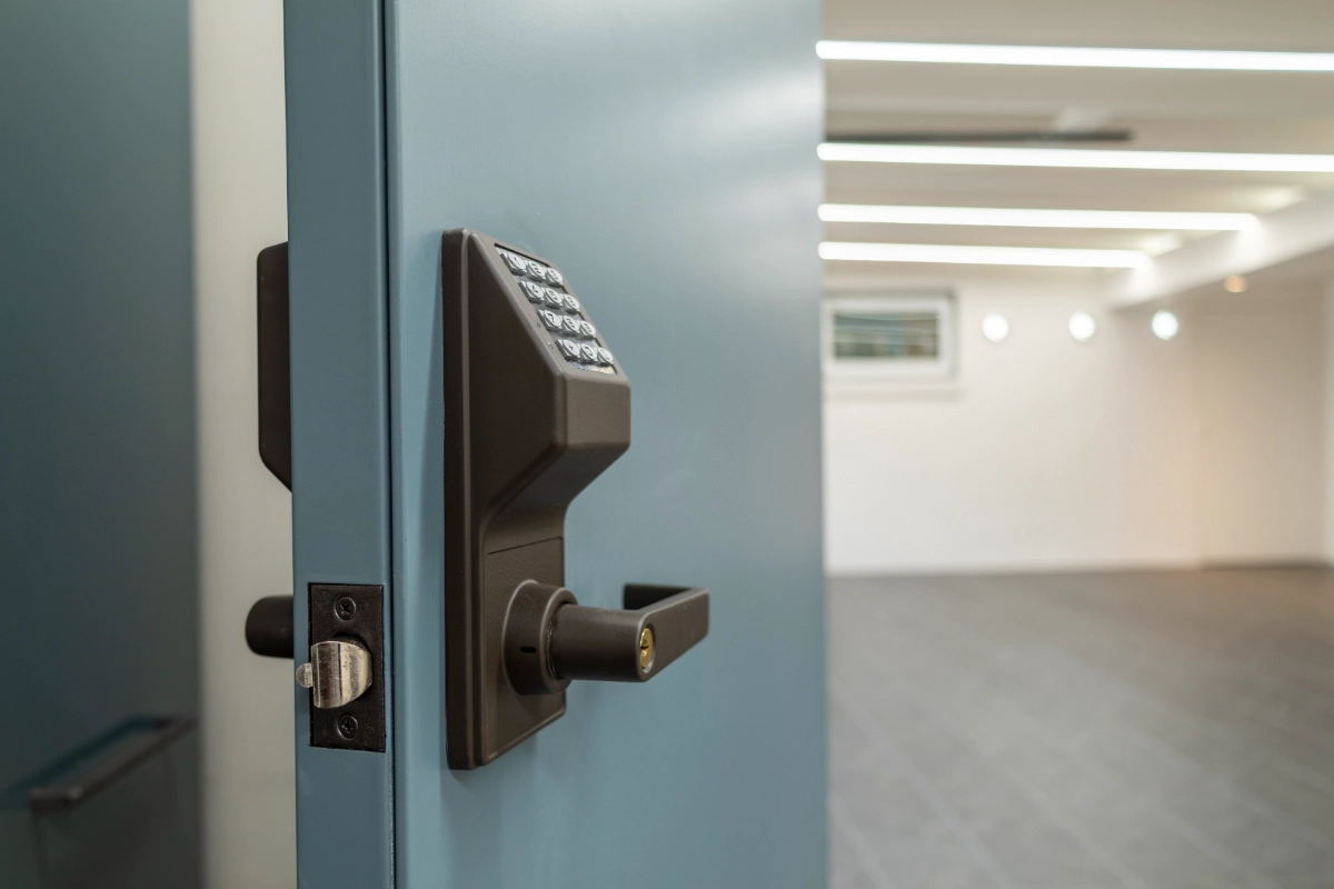 SR-1217 gallery image 17
